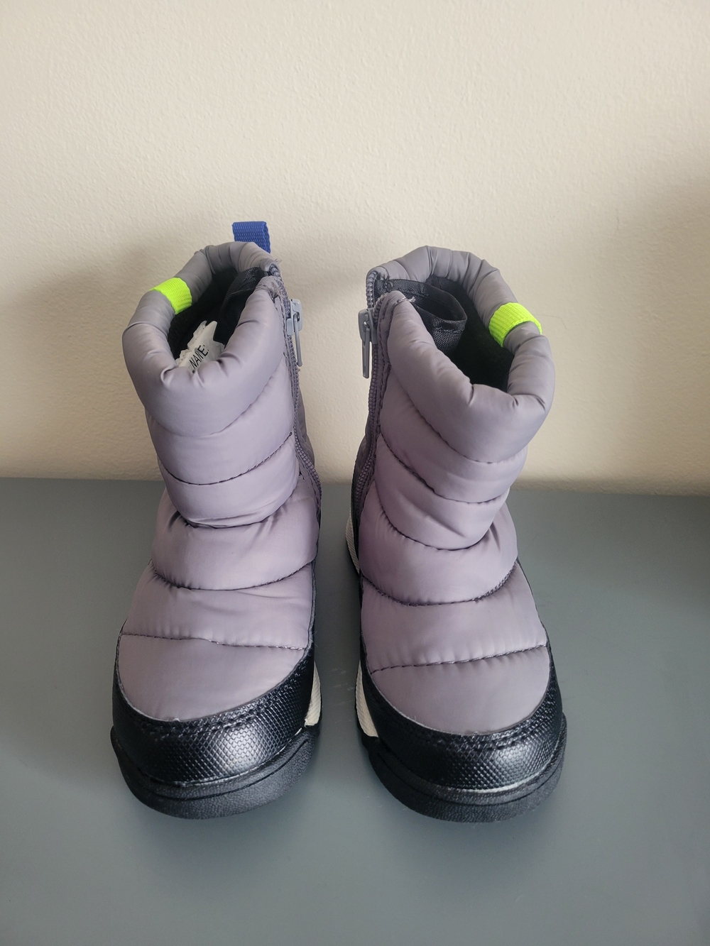 Wonder Nation Gray Puffer Kids Rain & Snow Boots with Neon Accent